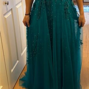Elegant Teal Evening Gown